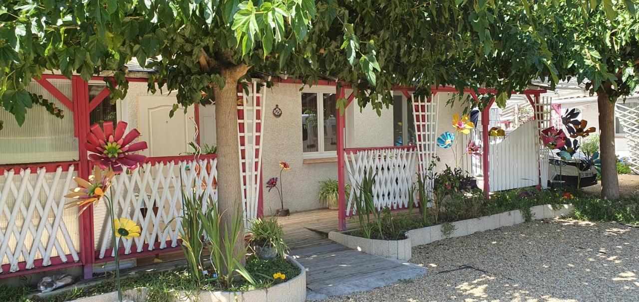 Au Rendez-Vous Des Arts Villa Alzonne Buitenkant foto